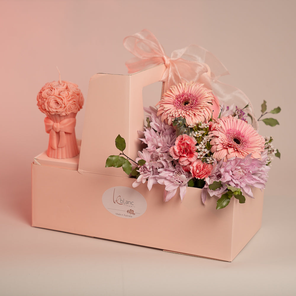 Pink Rose Bouquet Candle - Happy Box