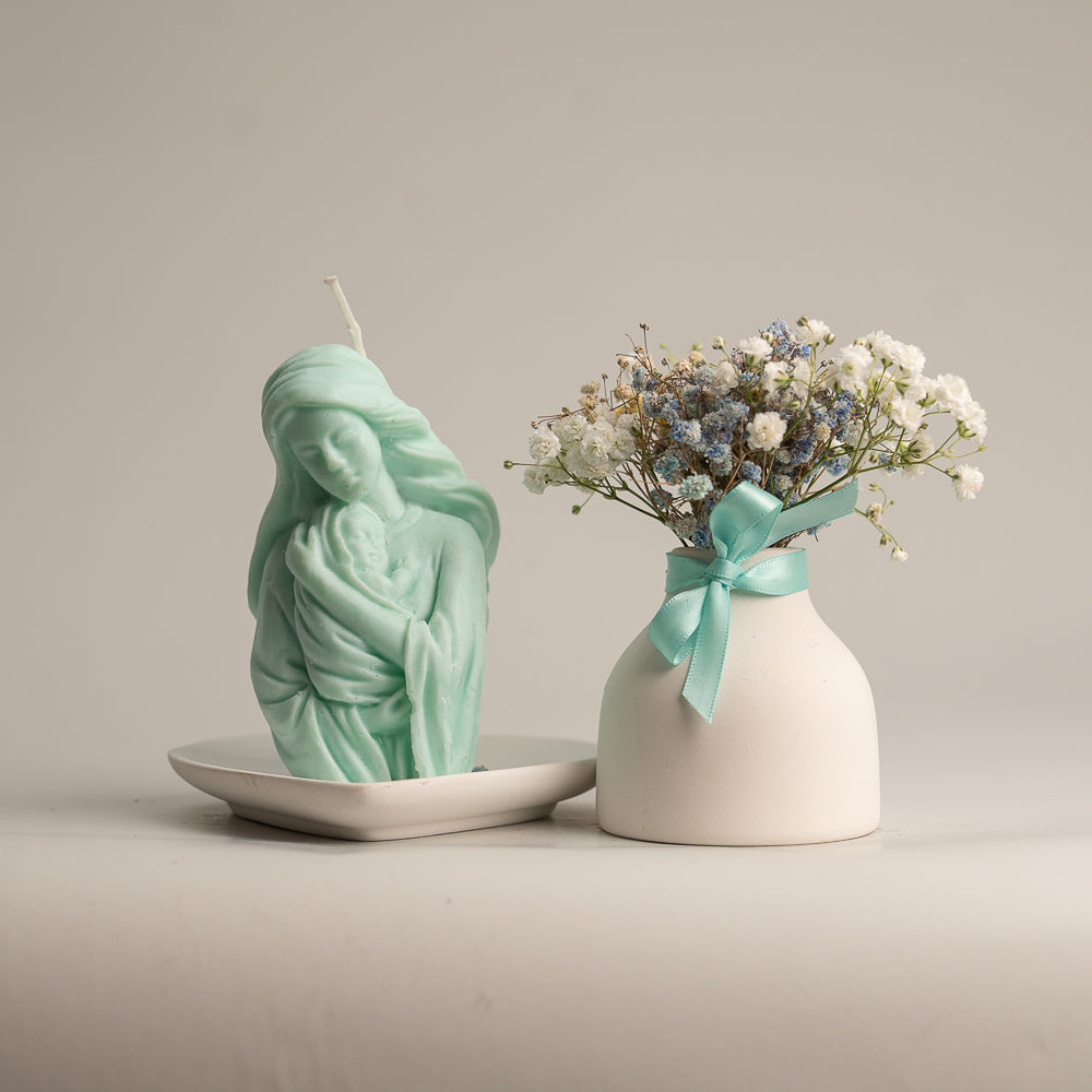 Mother and Baby Light Green Essence candle - Virgen Mary