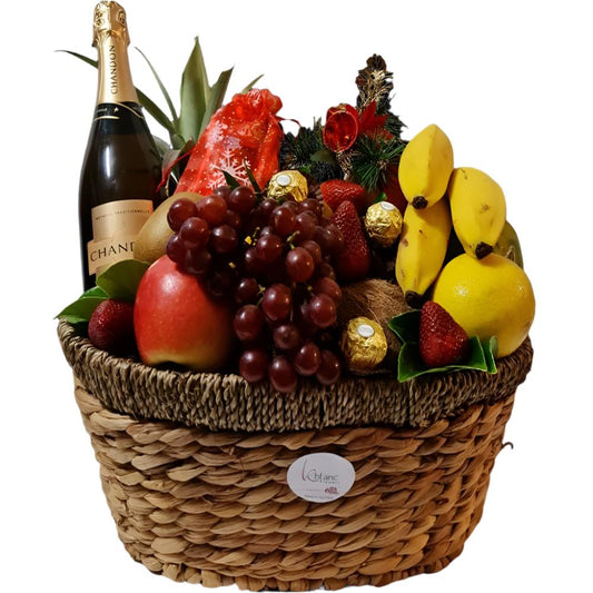 Fruit basket with Chandon